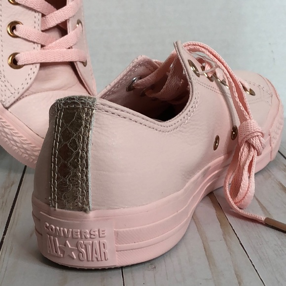 CONVERSE UNISEX CHUCK TAYLOR ALL STAR LOW TOP SHOE - Picture 3 of 4